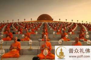 孕育一切生命的天地,如同佛的