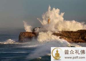 在顺境当中积福,在逆境当中消